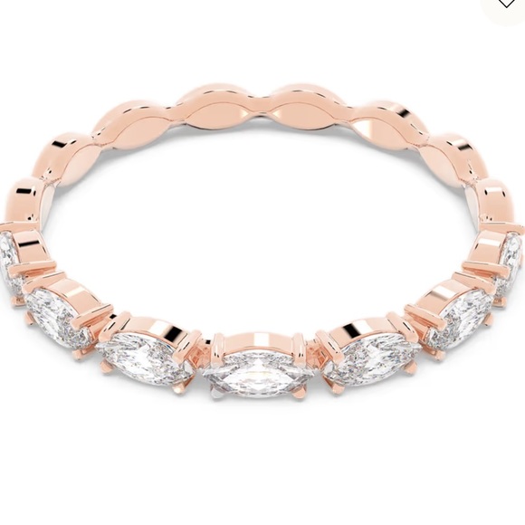 Swarovski Matrix Vittore ring. Marquise cut, White, Rose gold-tone plated - Picture 2 of 5